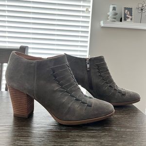 Franco Sarto size 9 heeled boot
